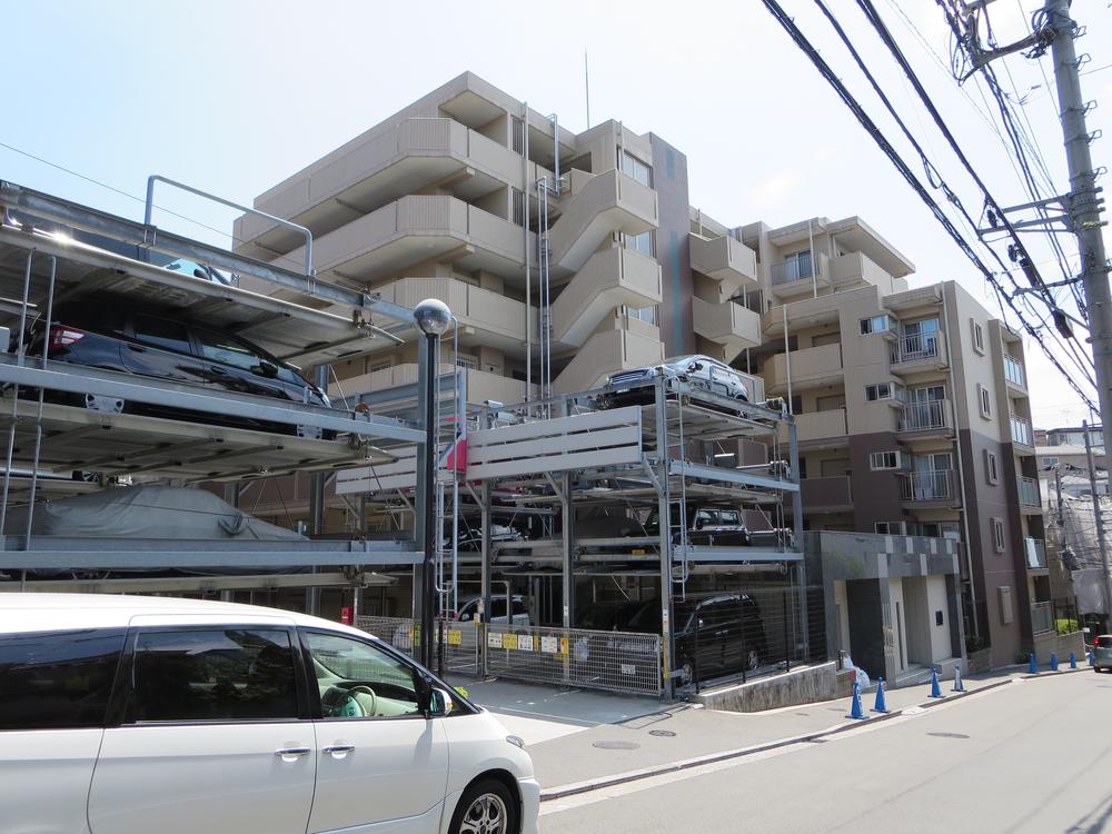 Local appearance photo