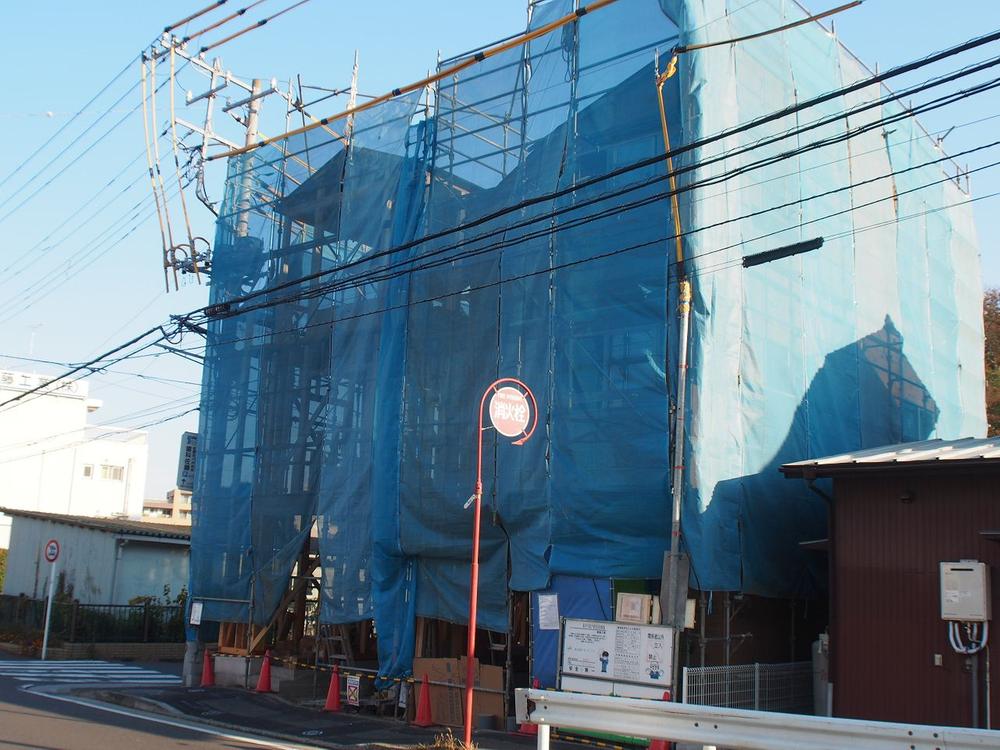 Local appearance photo. Local (12 May 2013) Shooting