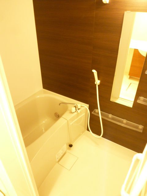 Bath. Entrance is also nice ☆ Shooting in front of the toilet. 