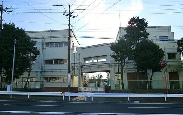 Primary school. Yokohamashiritsudai 870m positive until the elementary school (elementary school)