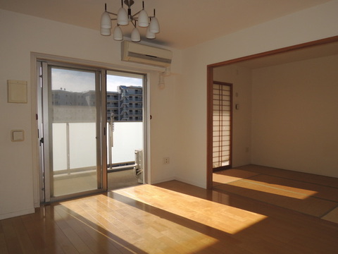 Kanagawa Prefecture, Totsuka-ku, Yokohama-shi Kamishinano