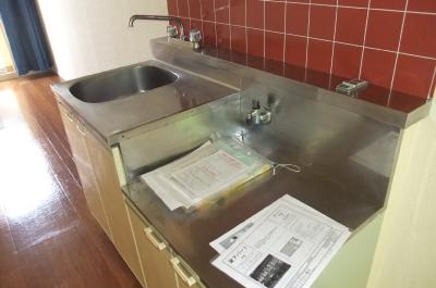 Kitchen.  ☆ Gas stove installation Allowed ☆