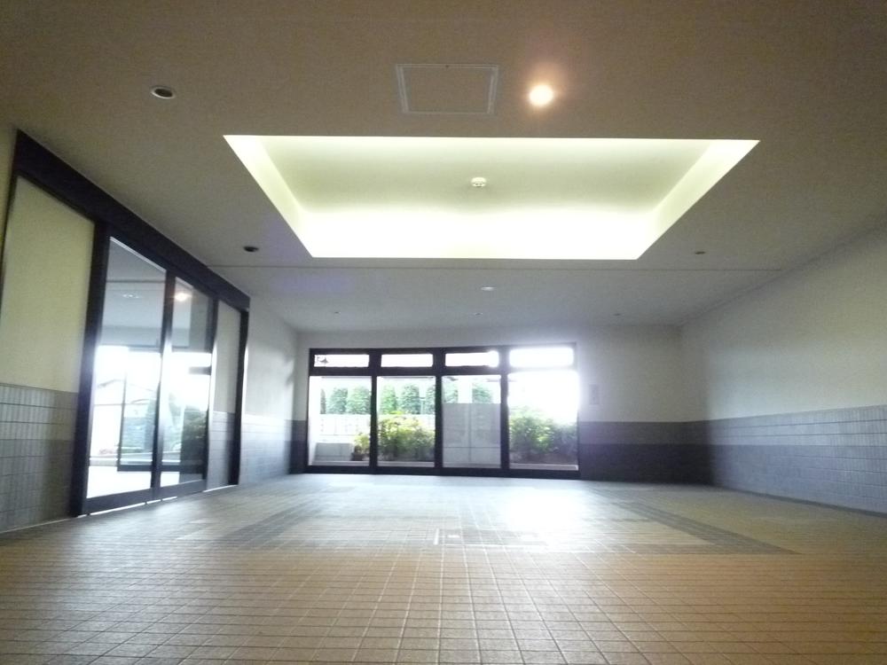 lobby. The first floor entrance hall (2013 May shooting)