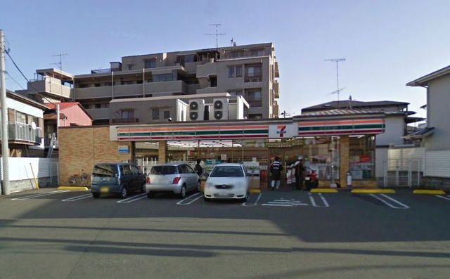 Convenience store. 202m to Seven-Eleven (convenience store)