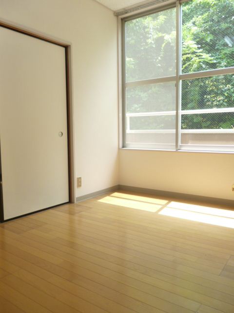 Living and room. Western-style room
