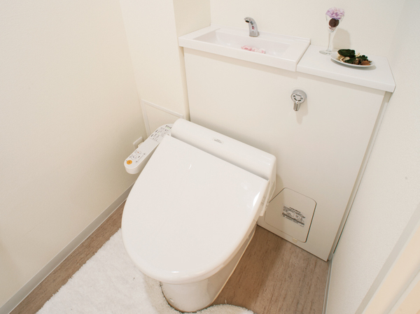 Toilet.  [toilet] How efficiently the limited space, Would you like to comfortable and clean space. The adoption of hand washing counter-integrated toilet, It is one of the answer.