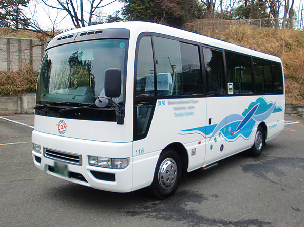 Variety of services.  [Shuttle bus] Morning and evening commute the shuttle bus of the residents-only round-trip ・ It runs at the time of returning home. Because it is direct service, Smooth and comfortable. Sub entrance before is getting on and off car spot. (Same specifications)