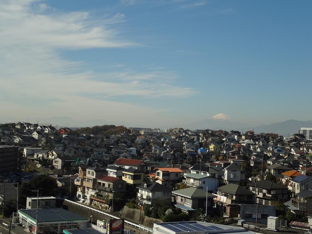 View photos from the dwelling unit