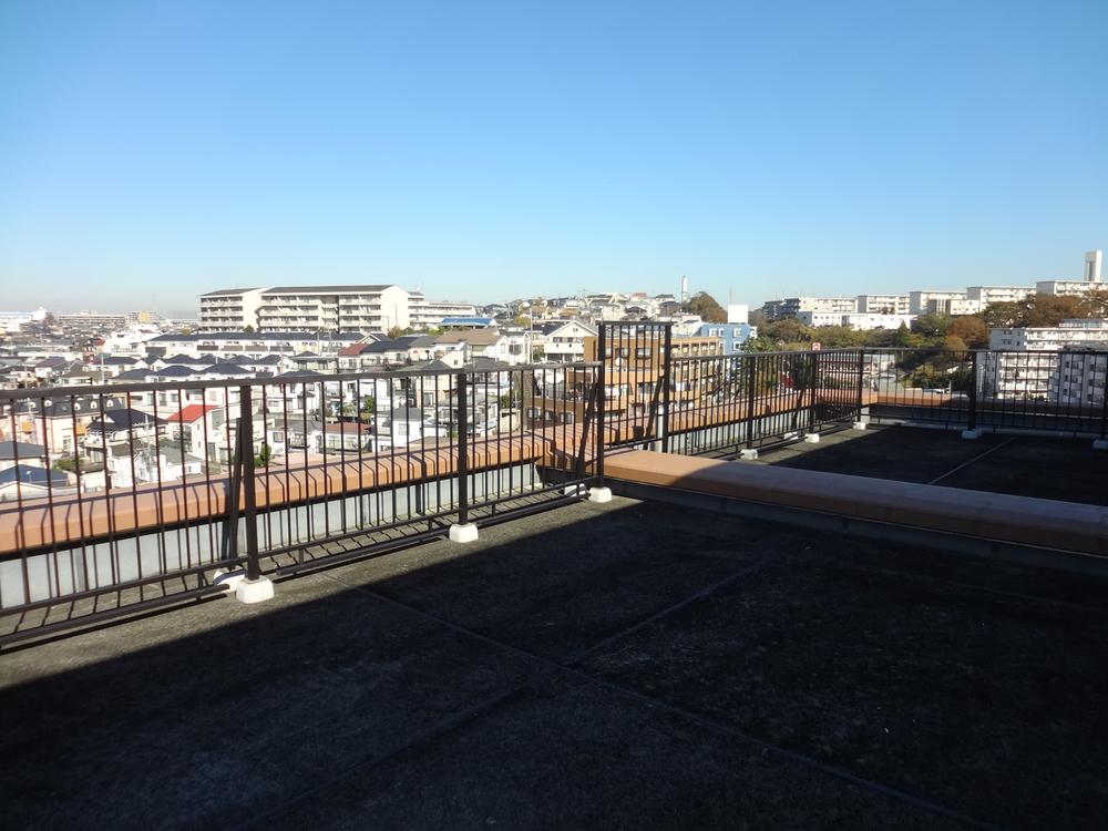 View photos from the dwelling unit