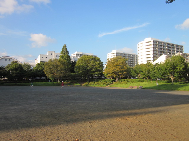 park. Shinano 344m to Central Park (park)