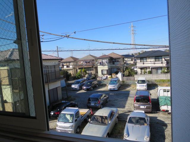 View photos from the dwelling unit. View from the site (November 2013) Shooting