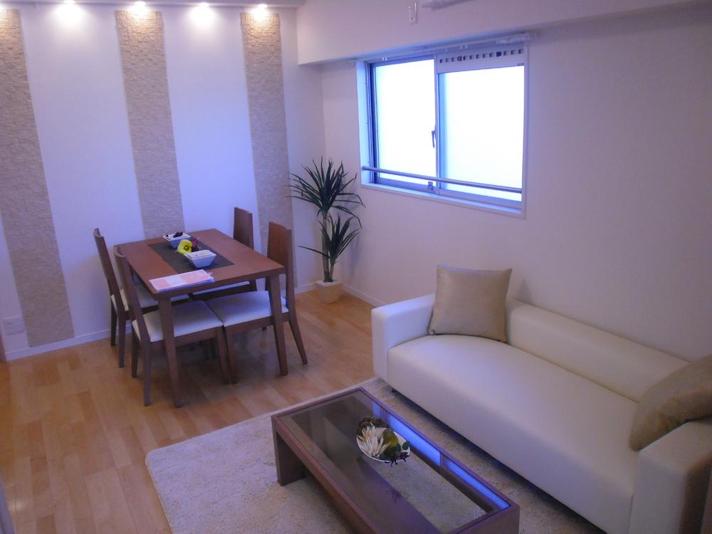 Living. Indoor (11 May 2013) Shooting