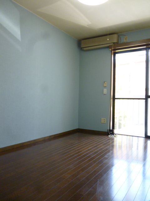 Living and room. It is southeast of the room. 