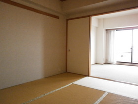 Living and room. Japanese-style room 6 quires