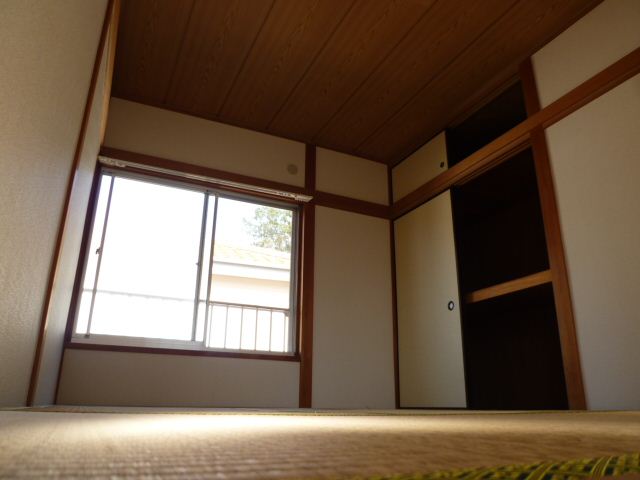 Living and room. Bright Japanese-style room ☆