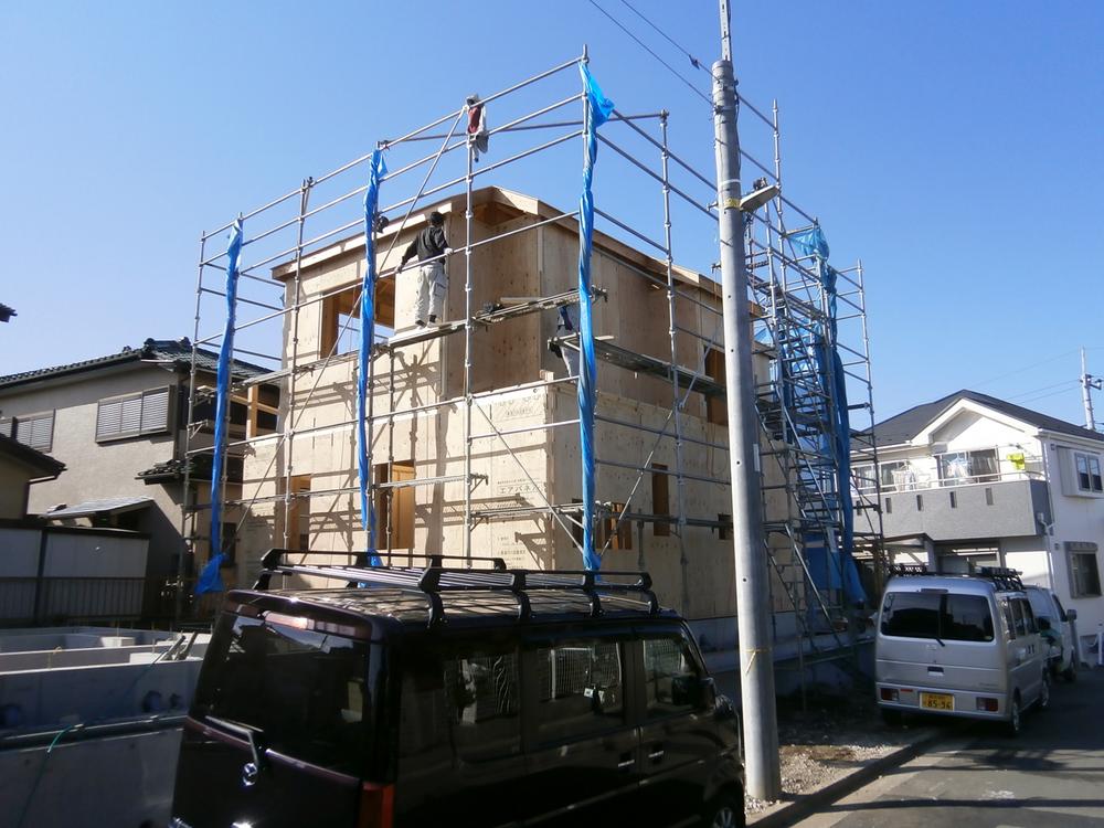 Local appearance photo. Local (12 May 2013) Shooting