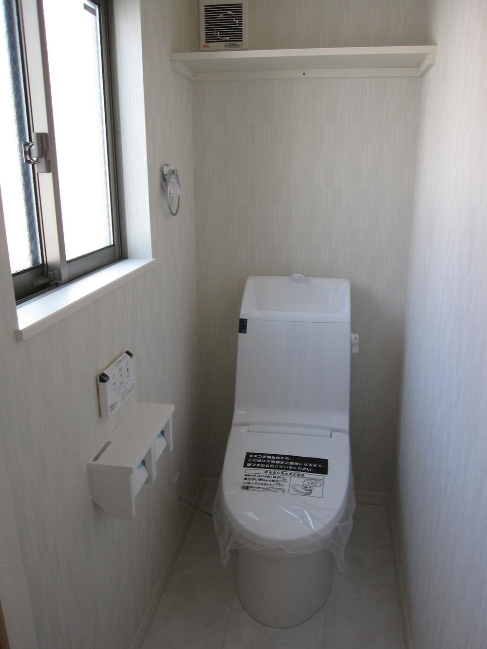 Toilet. 2F is a toilet. (July 2013) Shooting