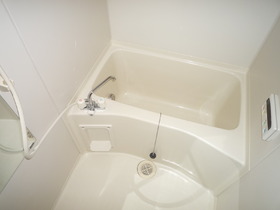 Bath. Is a bathroom with reheating!