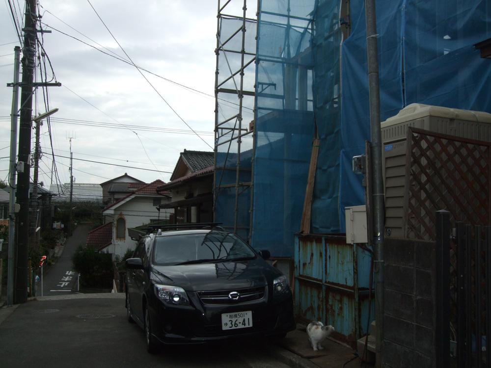 Local photos, including front road. Local (11 May 2013) Shooting