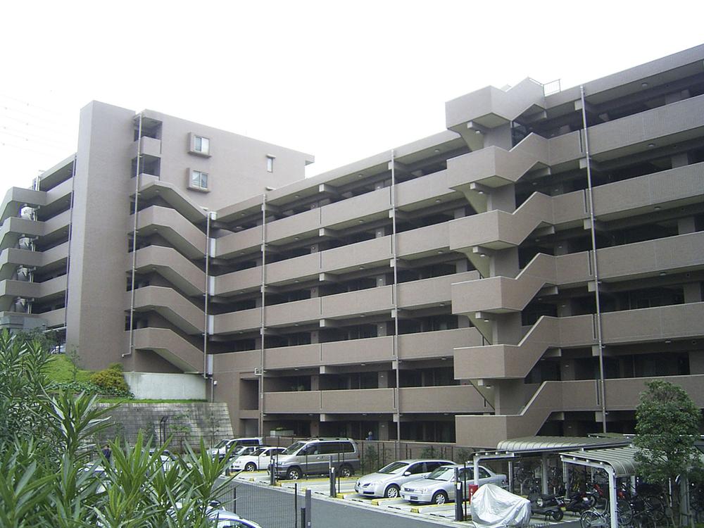 Local appearance photo. Local (12 May 2013) Shooting