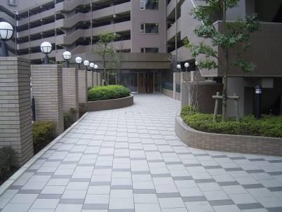 Local appearance photo. Local (12 May 2013) Shooting