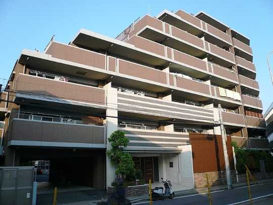 Local appearance photo. Building appearance (1)