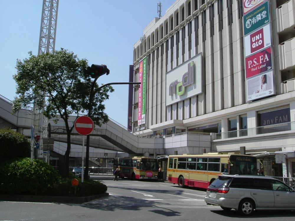 Shopping centre. JR Tokaido Line "Totsuka" station ・ Yokohama Blue Line "landing" station 2 Station Available! Within a 10-minute walk to the living environment ・ Also substantial educational environment