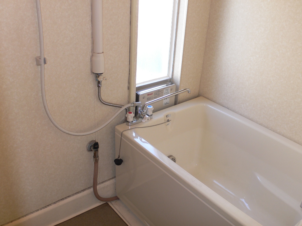 Bath. Photo is the same type ・ It is another dwelling unit.