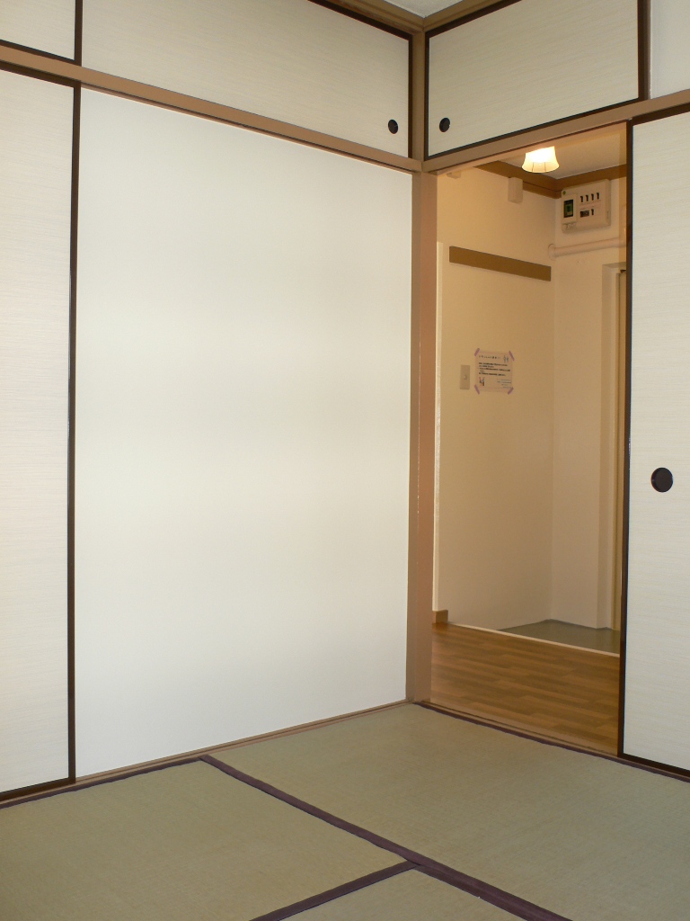 Other room space. Photo is the same type ・ It is another dwelling unit.