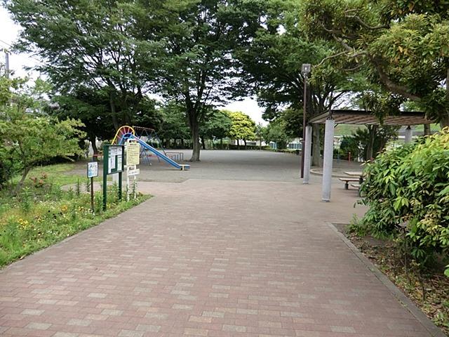 Other. 1500m to Kogarah park