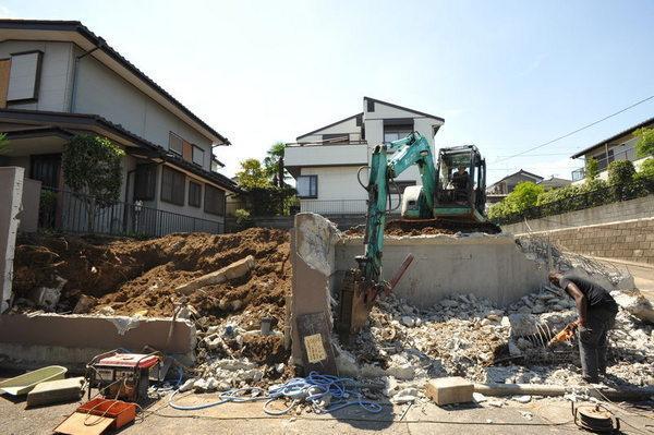 Local appearance photo. Local (11 May 2013) Shooting