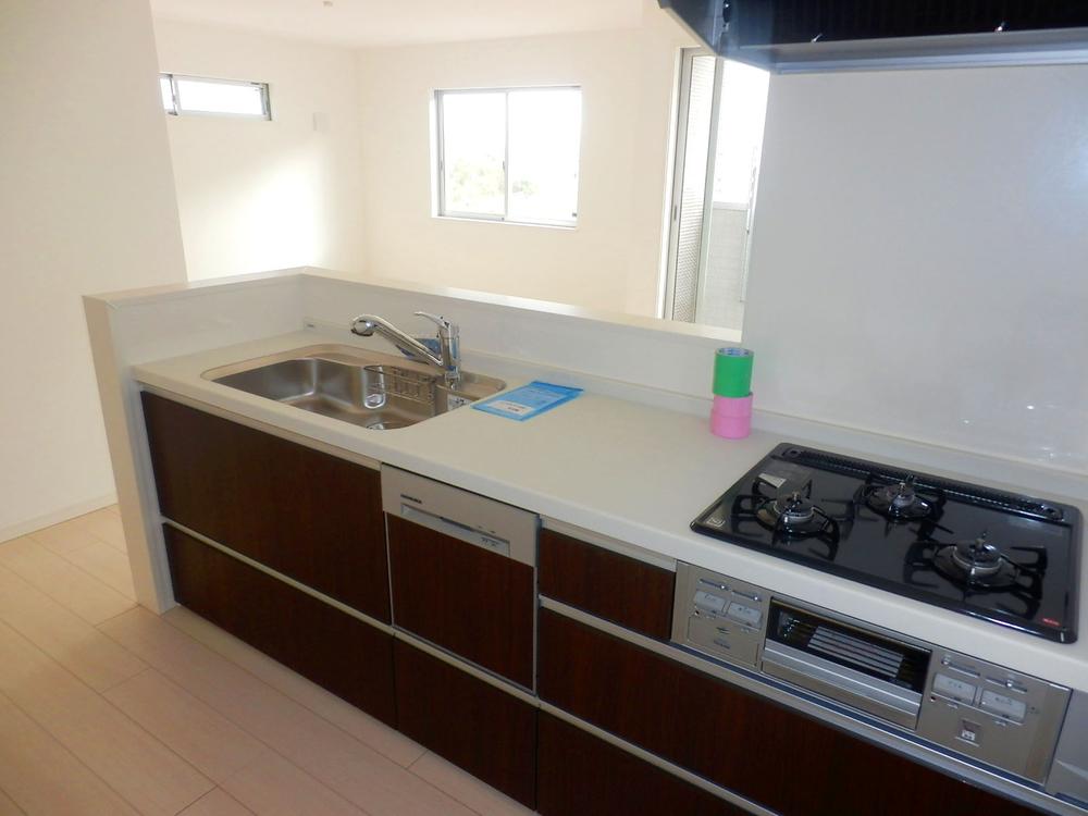 Same specifications photo (kitchen). Kitchen photo of the company's specification example.