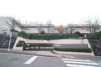 Junior high school. Ryoke 2180m until junior high school (junior high school)