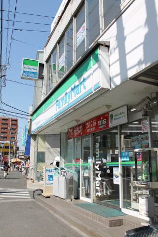 Convenience store. FamilyMart MG Tsurumi Mikado store up (convenience store) 308m