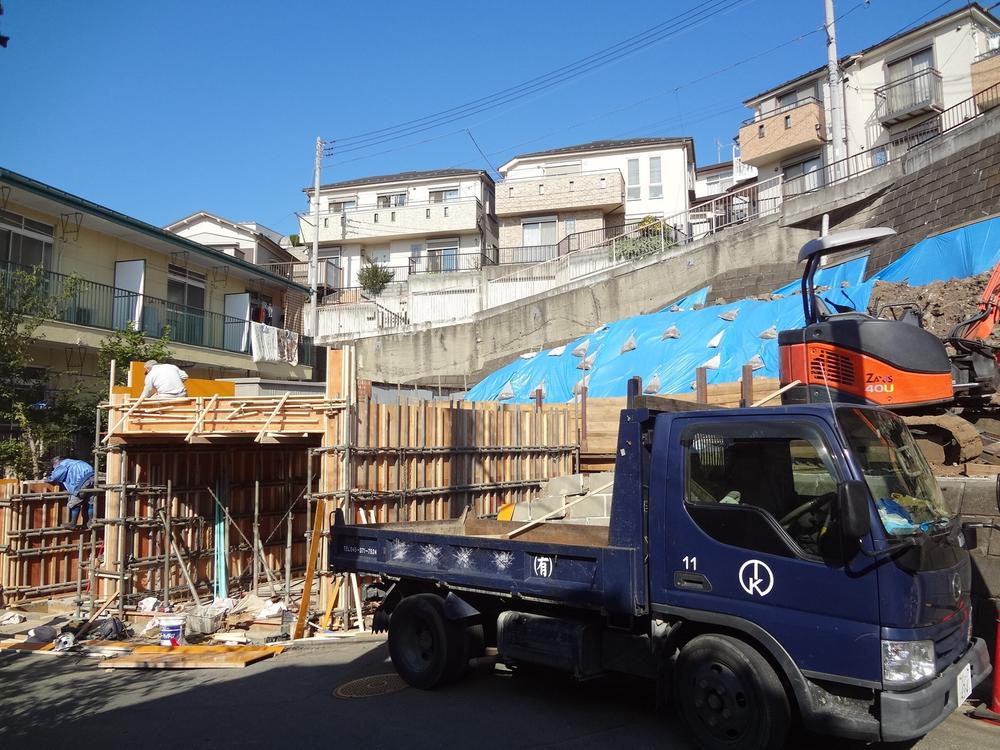Local appearance photo. Underground garage ・ There is a loft! Day ・ View is good!
