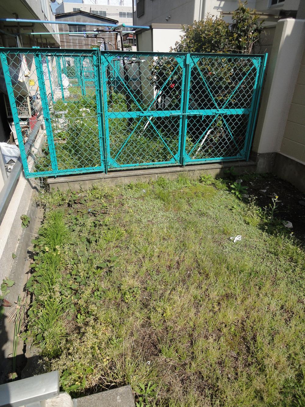 Garden. Local (April 2013) Please enjoy the shooting gardening.