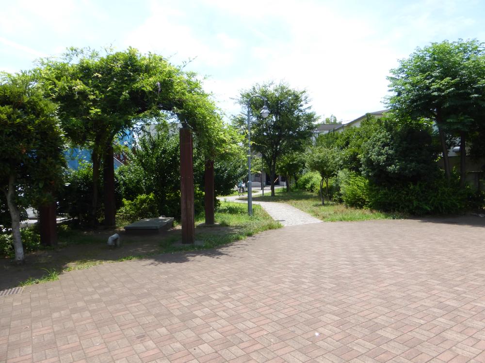 Other. Other surrounding environment