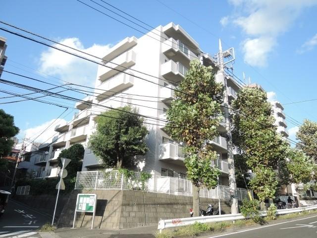 Local appearance photo. Flat 35S fit Property