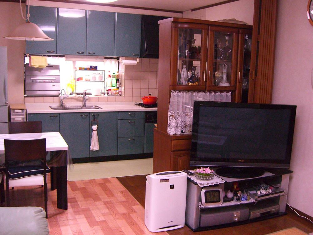 Kitchen. Dining kitchen. (August 2013) Shooting
