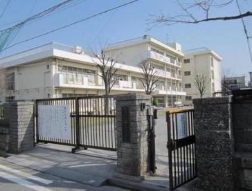 Primary school. 622m to Yokohama Municipal peace elementary school