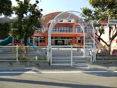 kindergarten ・ Nursery. Eastward advance until the nursery 421m