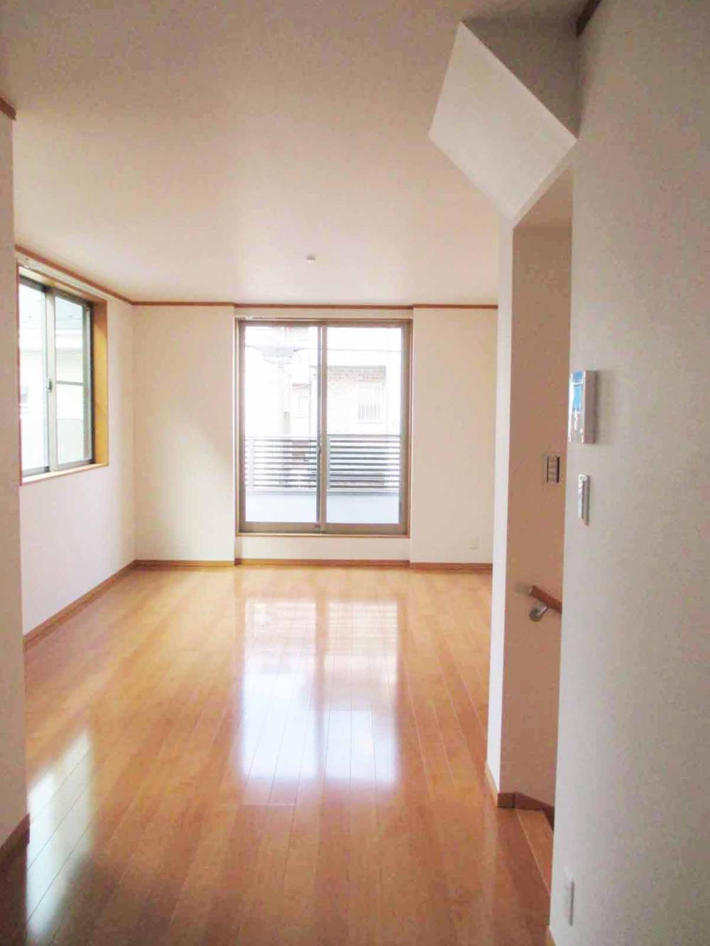 Living. Indoor (12 May 2013) Shooting