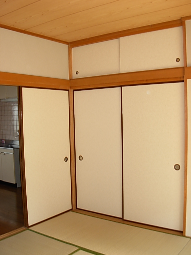 Other room space. Japanese-style room 6 closet