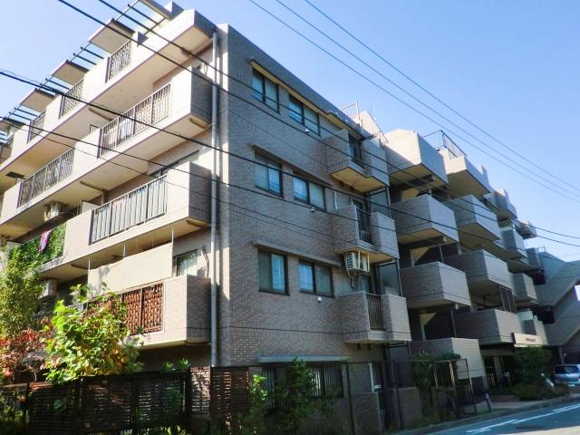 Local appearance photo. 1993 Built, Good location with car access!