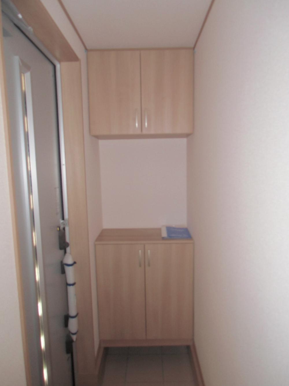 Entrance. Local (09 May 2013) Shooting