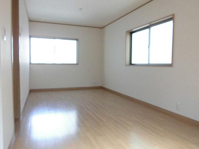 Living. Indoor (July 2013) Shooting