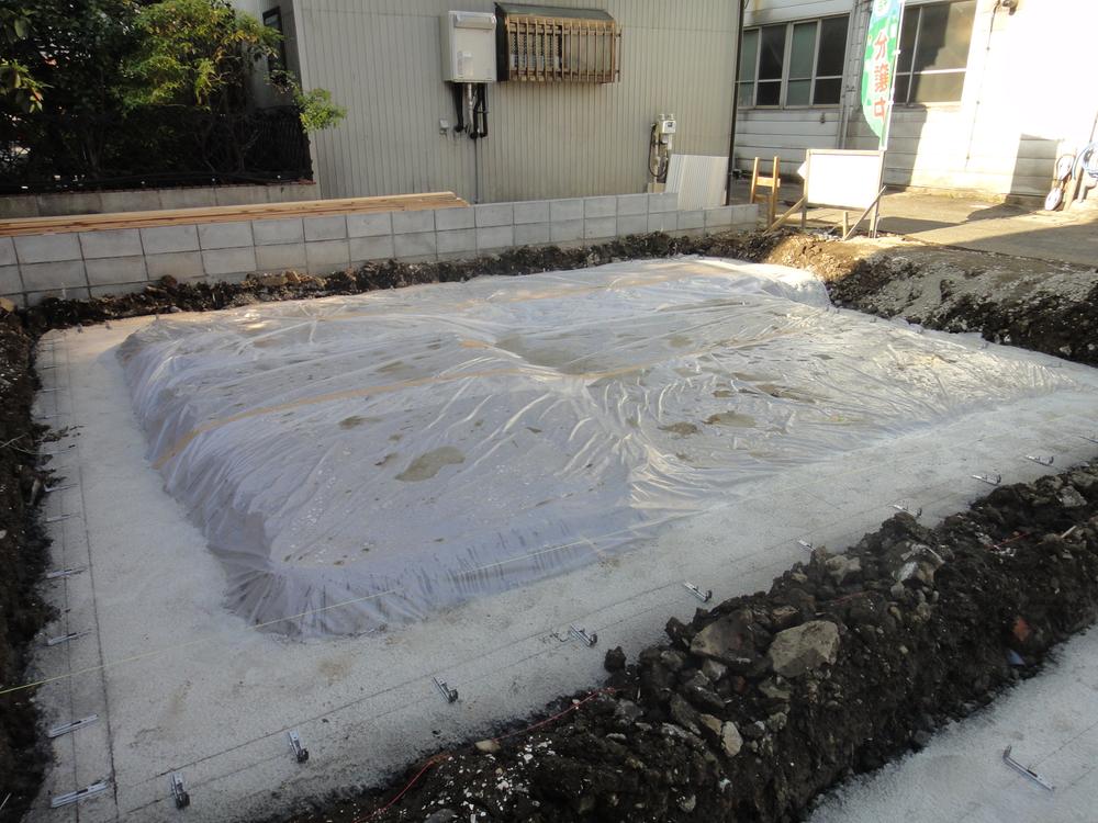 Local appearance photo. C Building site (November 2013) Shooting