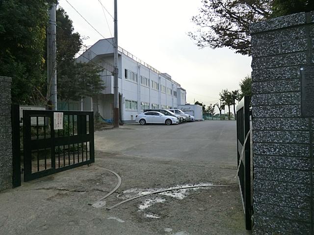Junior high school. 1180m to Yokohama Municipal Namamugi junior high school