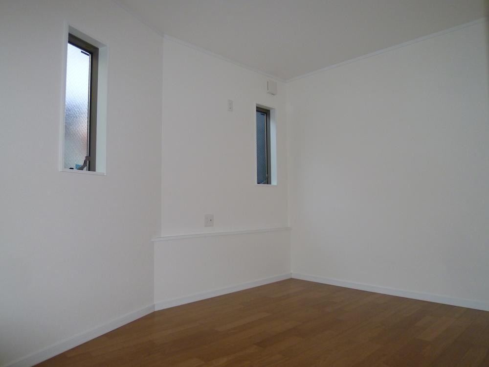 Non-living room. Local (12 May 2013) Shooting