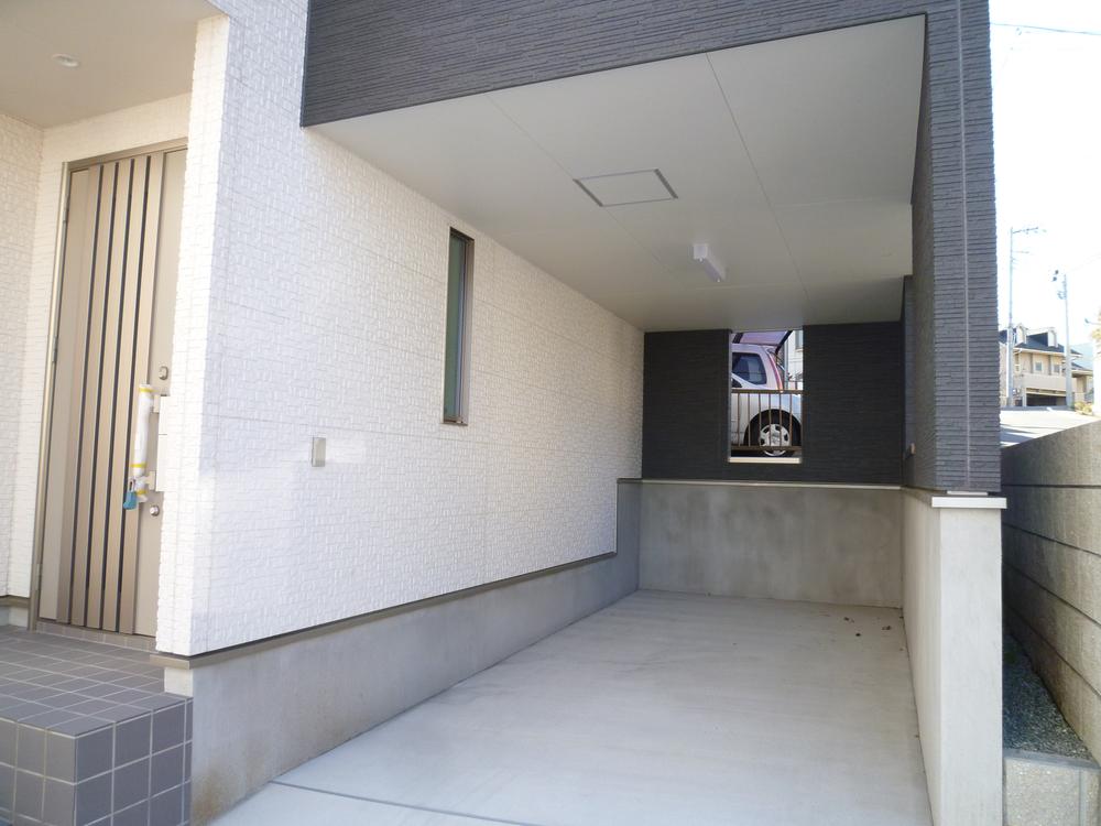 Parking lot. Local (12 May 2013) Shooting